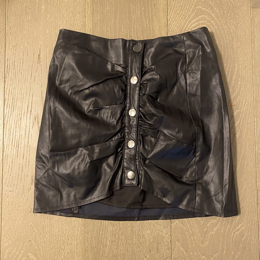Forever 21 Skirt Pleather Black Mini Skirt Size Small